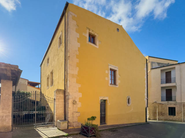 Palazzo Baronale e Museo Etnografico